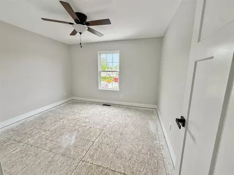 Bedroom - 2139 Smith, Temperance, MI 48182 photo 4 of 6