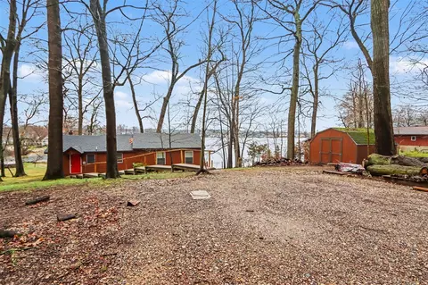 Exterior - 12015 Oakridge, Plainwell, MI 49080 photo 4 of 10
