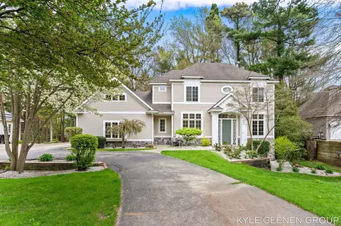 2918 Foxboro, Holland, MI 49424