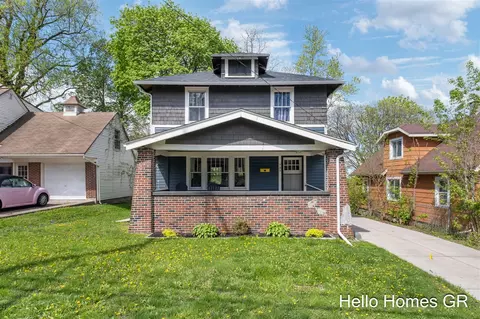 949 College, Grand Rapids, MI 49503