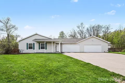 2674 Walnut Hls, Grand Rapids, MI 49512