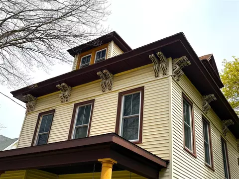 Exterior - 211 Maple, Manistee, MI 49660 photo 6 of 7