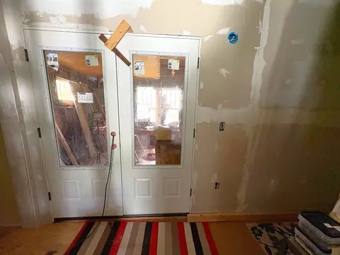 Entry Way - 211 Maple, Manistee, MI 49660 photo 7 of 7