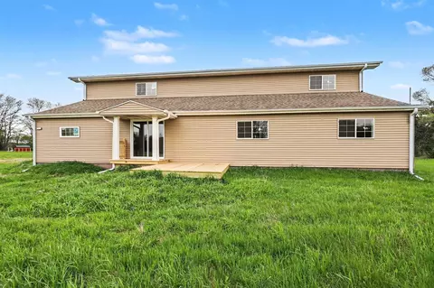 33594 M-60, Leonidas, MI 49066