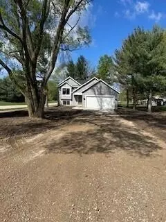 4144 18th, Dorr, MI 49323