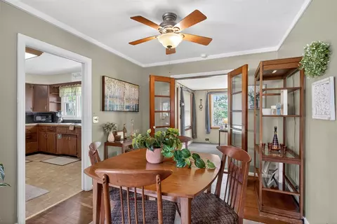 Dining - 1249 Levant, Jackson, MI 49203 photo 3 of 7