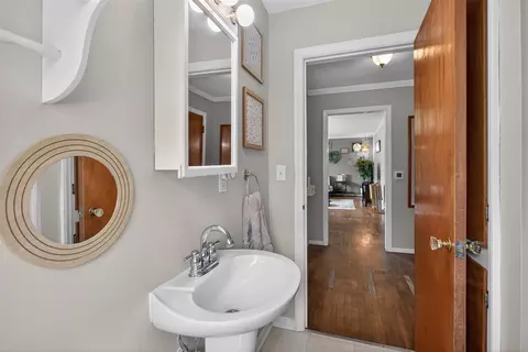 Bath - 1249 Levant, Jackson, MI 49203 photo 2 of 2