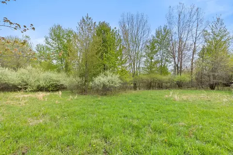 6 Th, Bloomingdale, MI 49026