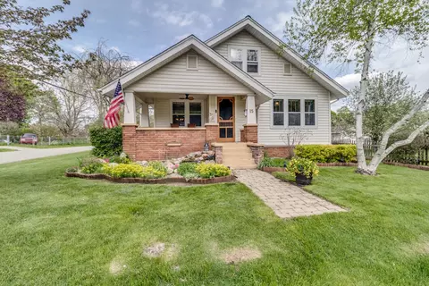 15 Pioneer, Battle Creek, MI 49015