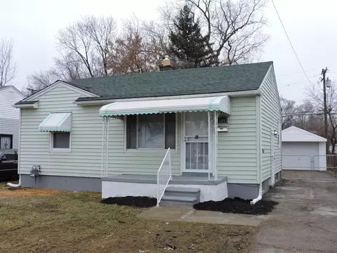 27045 Yale, Inkster, MI 48141