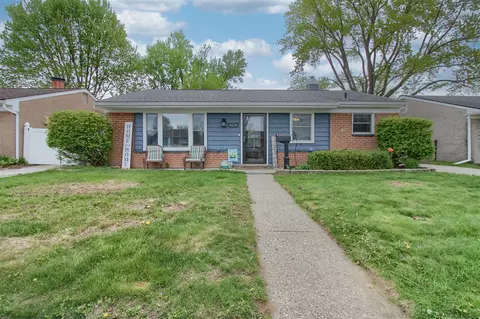 8210 N Henry Ruff, Westland, MI 48185