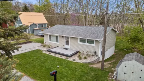 2037 Lakeview, Brooklyn, MI 49230