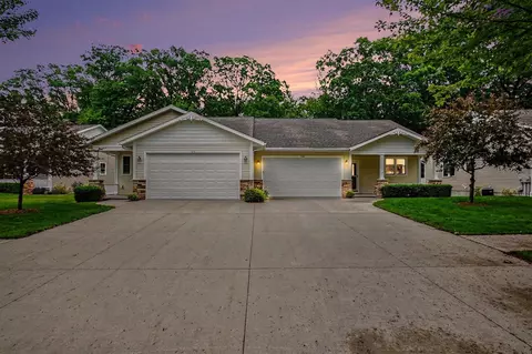 1268 N Blue Heron, Ludington, MI 49431
