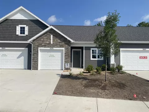 2845 W Cobblestone #19, Kentwood, MI 49512