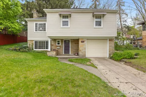 1708 Hiawatha, Grand Rapids, MI 49506