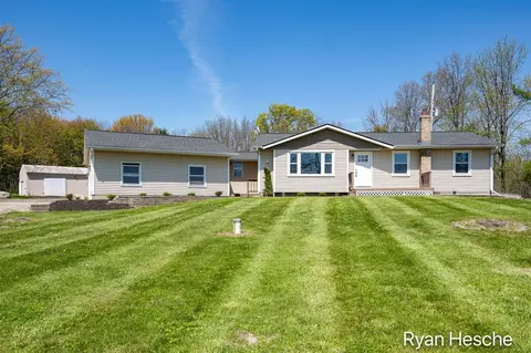 4837 Bancroft, Lowell, MI 49331