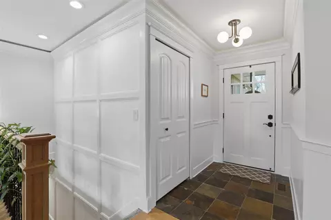 Entry Way - 3111 Smugglers, Commerce Twp, MI 48390 photo 1 of 3