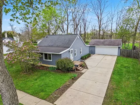 750 Taylor, Chelsea, MI 48118
