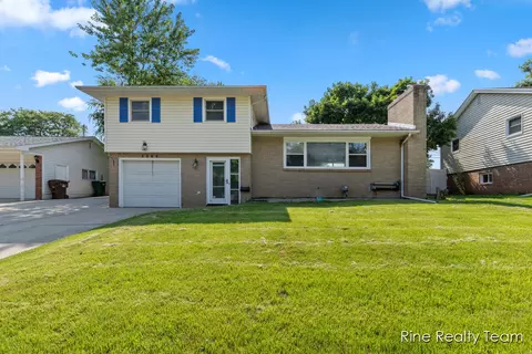 2200 Rossiter, Lansing, MI 48911