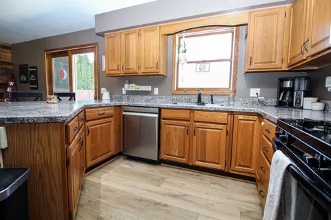 Kitchen - 17064 Hawk, Three Rivers, MI 49093 photo 3 of 6