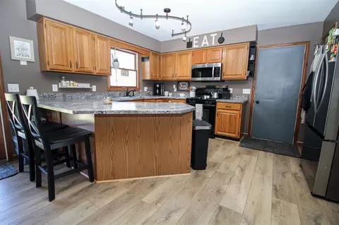 Kitchen - 17064 Hawk, Three Rivers, MI 49093 photo 4 of 6