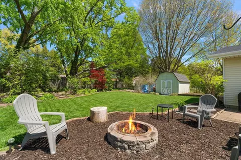 Exterior - 2139 Brown School, Saint Joseph, MI 49085 photo 3 of 8