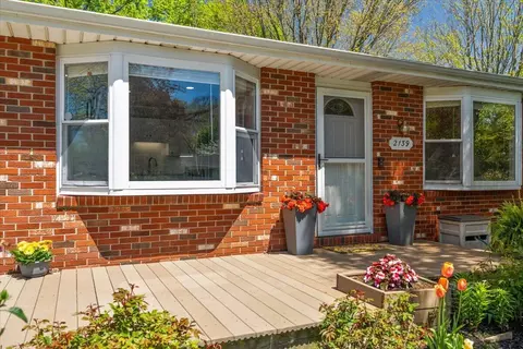 Exterior - 2139 Brown School, Saint Joseph, MI 49085 photo 2 of 8
