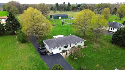 1155 S Bainbridge Ctr, Benton Harbor, MI 49022