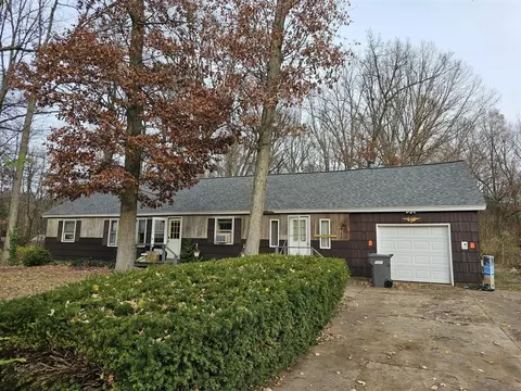 1560 Brooks, Muskegon, MI 49442