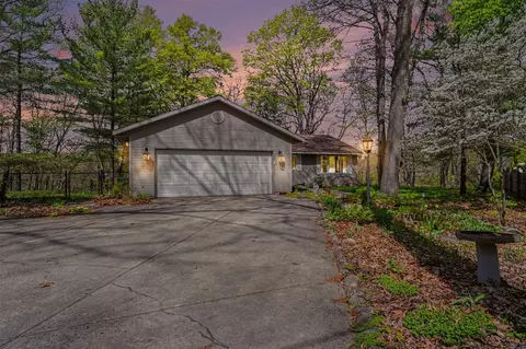 1890 Dillingham, Allegan, MI 49010