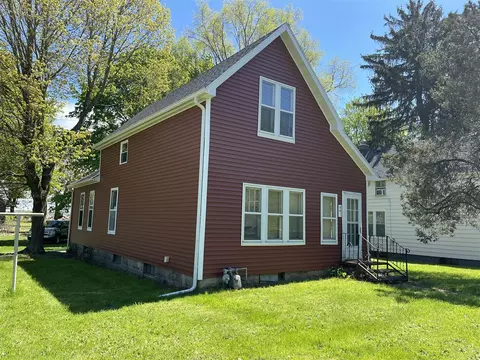 861 Paw Paw, Benton Harbor, MI 49022