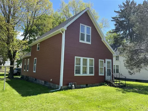 861 Paw Paw, Benton Harbor, MI 49022