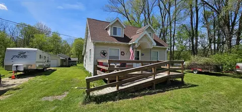 21986 County Road 681, Bangor, MI 49013