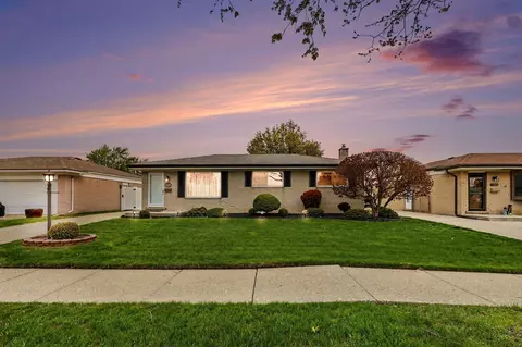 15569 Alsip, Roseville, MI 48066