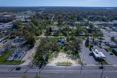 2906 Henry, Norton Shores, MI 49441
