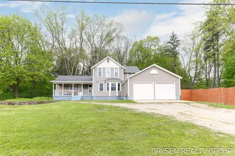 5527 W W Riv, Comstock Park, MI 49321