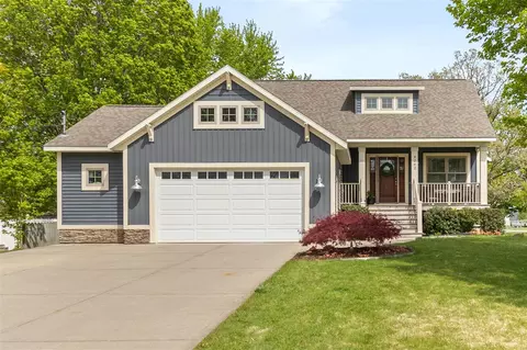 8242 Hearthway, Jenison, MI 49428