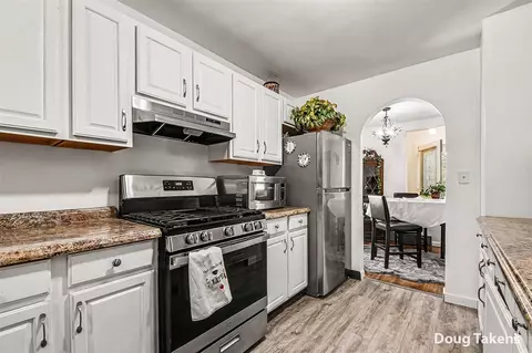 Kitchen - 527 W Ellis, Belding, MI 48809 photo 1 of 2