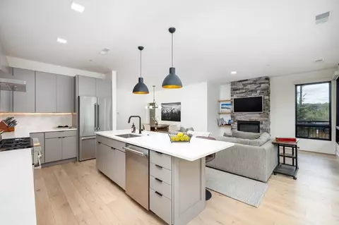 Kitchen - 325 E Smt #101, Ann Arbor, MI 48104 photo 1 of 5