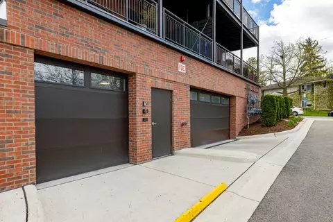 Exterior - 325 E Smt #101, Ann Arbor, MI 48104 photo 7 of 11