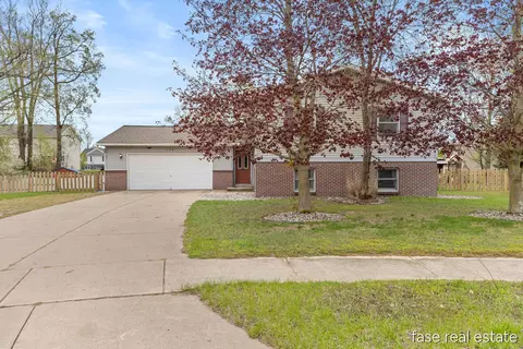 320 Maizie, Sparta, MI 49345