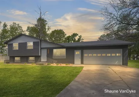 4566 Lantern, Comstock Park, MI 49321