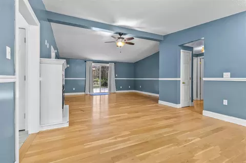 Living - 9171 Baker, Jerome, MI 49249 photo 2 of 5