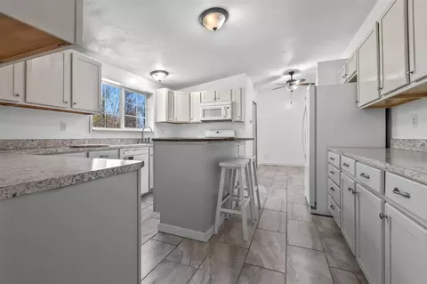 Kitchen - 9171 Baker, Jerome, MI 49249 photo 1 of 3