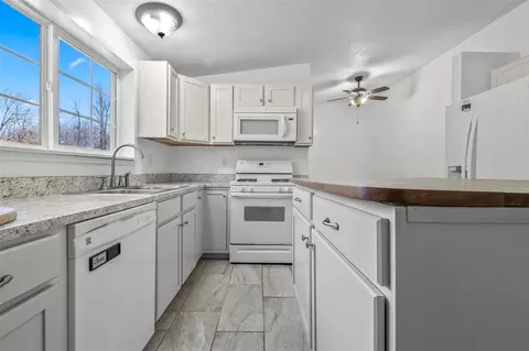 Kitchen - 9171 Baker, Jerome, MI 49249 photo 3 of 3