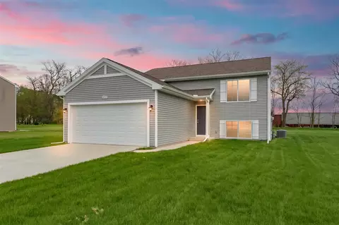 58727 Pond Vw, Three Rivers, MI 49093