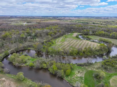 V/l 140a S S Eleven Mile, Breckenridge, MI 48615