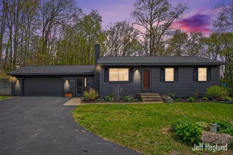 325 Alden Nash, Lowell, MI 49331