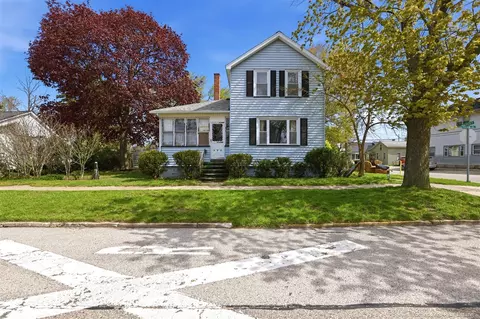 533 Fulton, Grand Haven, MI 49417