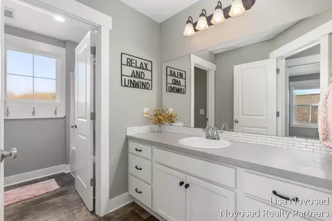 Entry Way - 10867 Marsh, Allendale, MI 49401 photo 5 of 6